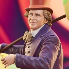 Diamond Select - Willy Wonka & The Chocolate Factory - Gallery PVC Statue (Large Item, Vinyl Figure, Statue, Collectible)