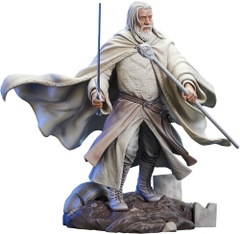 Diamond Select - LOTR - Deluxe Gallery Gandalf PVC Statue (Large Item, Vinyl Figure, Collectible)