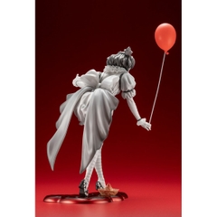 Kotobukiya - It (2017) - Pennywise Bishoujo Statue (Monochrome Version)