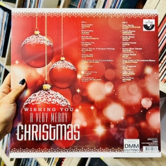 vinyl VARIOUS ARTISTS - WISHING YOU A VERY MERRY CHRISTMAS (GOLD VINYL)