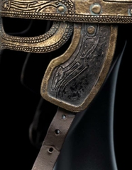 WETA Workshop Mini Prop Replica - The Lord of the Rings Trilogy - Rohirrim Soldier's Helm 1:4 Scale (Limited Edition)
