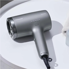 Máy sấy tóc dưỡng ẩm Nanoe và mineral Ion Panasonic EH-NA9M
