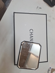 Gương Chanel