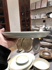 Dĩa tròn vành 28cm xanh ngọc viền nâu (matte)