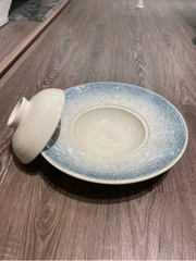 Dĩa bay + nắp 30 cm kem phun đen