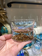 Ly whisky núi thấp