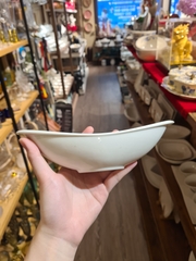 Tô oval vành đầu 22 cm Trắng Ngà