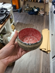 Tô tròn dầy 11 x 5.5 cm màu đen lòng đỏ phun san hô