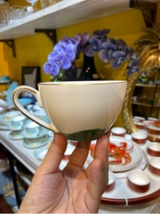 Tách trà sắc màu