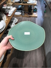 Dĩa trẹt 25cm xanh lá đậm trổ (matte)