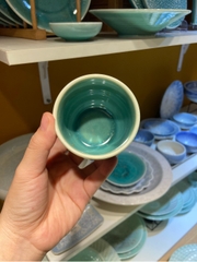 Cốc trà xanh ngọc