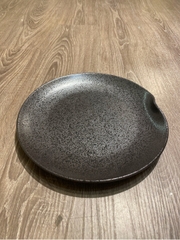 Dĩa dúng cạnh 26cm màu đen (không vệt)