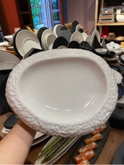 Đĩa méo trắng viền sần 27 x 22cm
