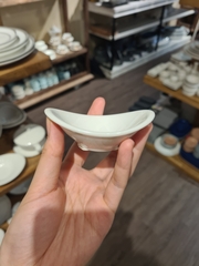 Chén chấm oval 9 x 6 cm Trắng Ngà