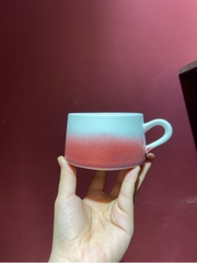 Tách trà trắng vệt hồng