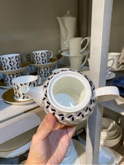 Ấm trà Morden times