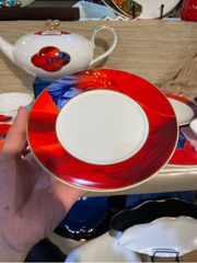 Đĩa kê soup hoa đỏ