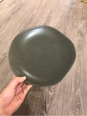 Dĩa trẹt 25cm màu đen trổ (matte)