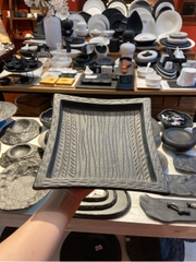 Đĩa vuông vành đứng 7inch đen méo C275