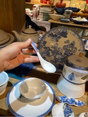 Thìa Blue and white