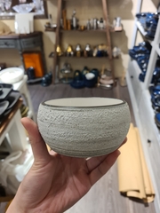 Tô tròn dầy 11 x 5.5 cm màu đen lòng xám phun san hô