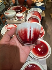 Chén Sốt Trăng Đỏ