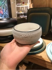 Tô tròn dầy 11 x 5.5 cm màu đen lòng xám phun san hô