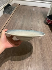 Dĩa bay không nắp 30cm kem Phun đen