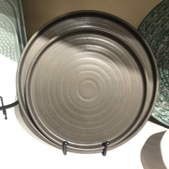 Đĩa tròn vành đứng 22cm
