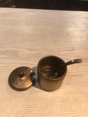 Hủ gia vị 6x8.5cm Nâu đồng(nắp+muỗng)