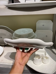 Đĩa oval sâu 12 trắng chấm nổi