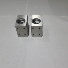 Gia công kim loại chính xác từ đơn chiếc & Chế tạo các loại đồ gá