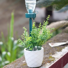 Dụng Cụ Tưới Cây Tự Động Có Van Điều Chỉnh Nước Chảy Chậm