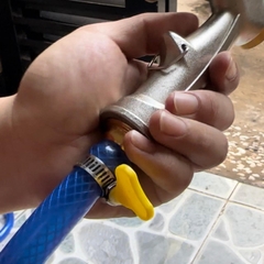 Đai Siết Cổ dê Inox Có Tay Vặn Nhựa Dùng Để Vặn, Cố Định Ống Nước