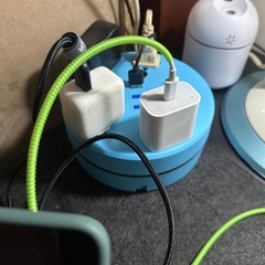 Ổ Cắm Điện Đa Năng Chống Giật Có 3 Lỗ USB Sạc Được Điện Thoại Dây Dài 2M