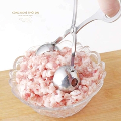 Muỗng Kẹp Thịt Viên, Chả Cá, Cơm Nắm Bằng Inox Khuôn Tròn Chống Dính