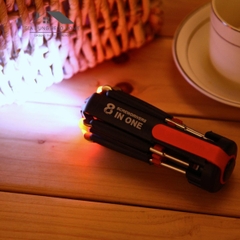 Tuốc Nơ Vít 8 Trong 1 Tích Hợp Đèn Led Soi Sáng
