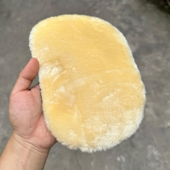 Găng Tay Rửa Xe Lông Cừu Mềm Mịn Không Gây Trầy Xước Chuyên Dụng Cho Xe Ô Tô, Xe Máy