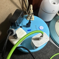 Ổ Cắm Điện Đa Năng Chống Giật Có 3 Lỗ USB Sạc Được Điện Thoại Dây Dài 2M