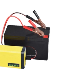 Bộ Sạc Ắc Quy Xe Máy Xe Điện 12V Có Chức Năng Báo Dung Lượng Nạp