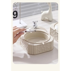 Gạt Tàn Thuốc Hình Gấu Trắng Có Nắp Đậy
