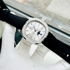 CARNIVAL 1986 AQUANUS SILVER AUTOMATIC WHITE 8113G2-VT-DCS-T