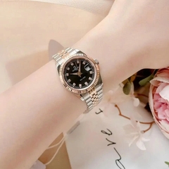 ĐỒNG HỒ NỮ CARNIVAL QUARTZ ĐEN 8131L-CH-D