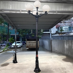 Cột đèn sân vườn DC16