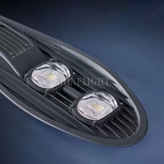 Đèn đường năng lượng mặt trời 100W