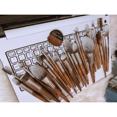 Bộ cọ trang điểm chuyên nghiệp Bealy 29 cây cao cấp không kèm túi đựng cọ