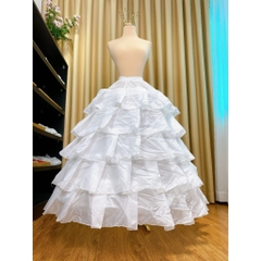 Các tùng váy cho cô dâu ngày cưới mẫu chụp ảnh