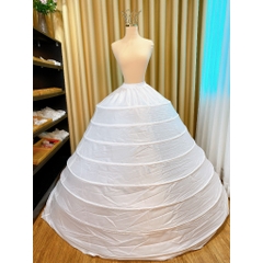 Các tùng váy cho cô dâu ngày cưới mẫu chụp ảnh