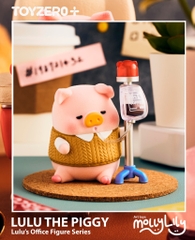 LULU THE PIGGY Lulu's Office Figure Series