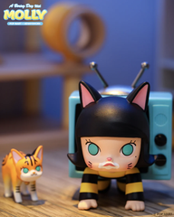 MOLLY A Boring Day With Molly Figure Series